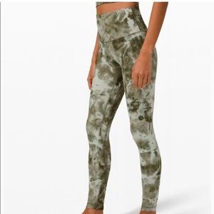 lululemon hi rise align leggings 7/8 length green and white diamond dye